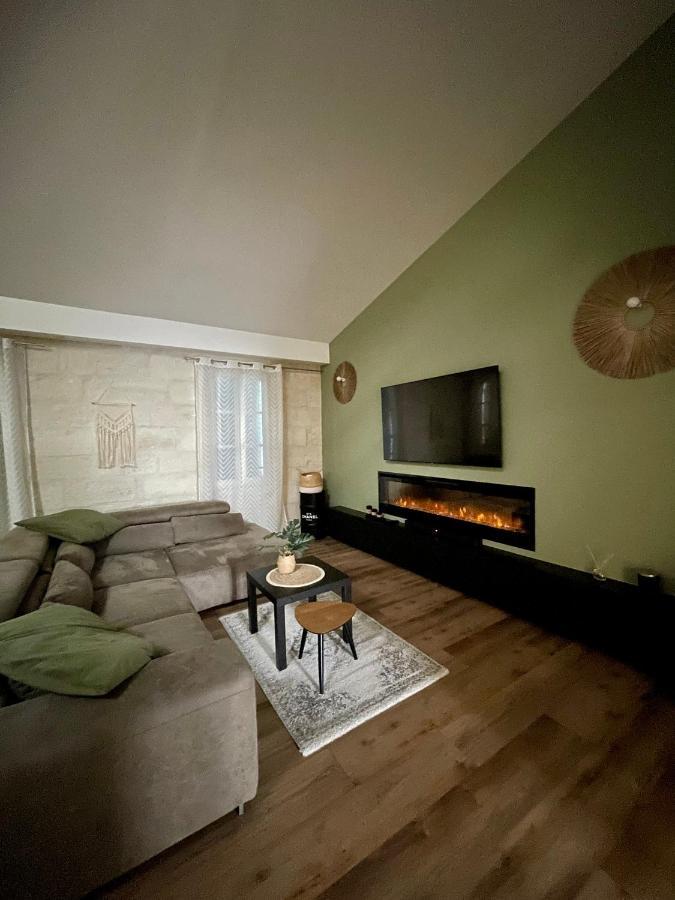 Loft Spacieux Au Coeur Des Remparts D'איגוס-מורטס מראה חיצוני תמונה